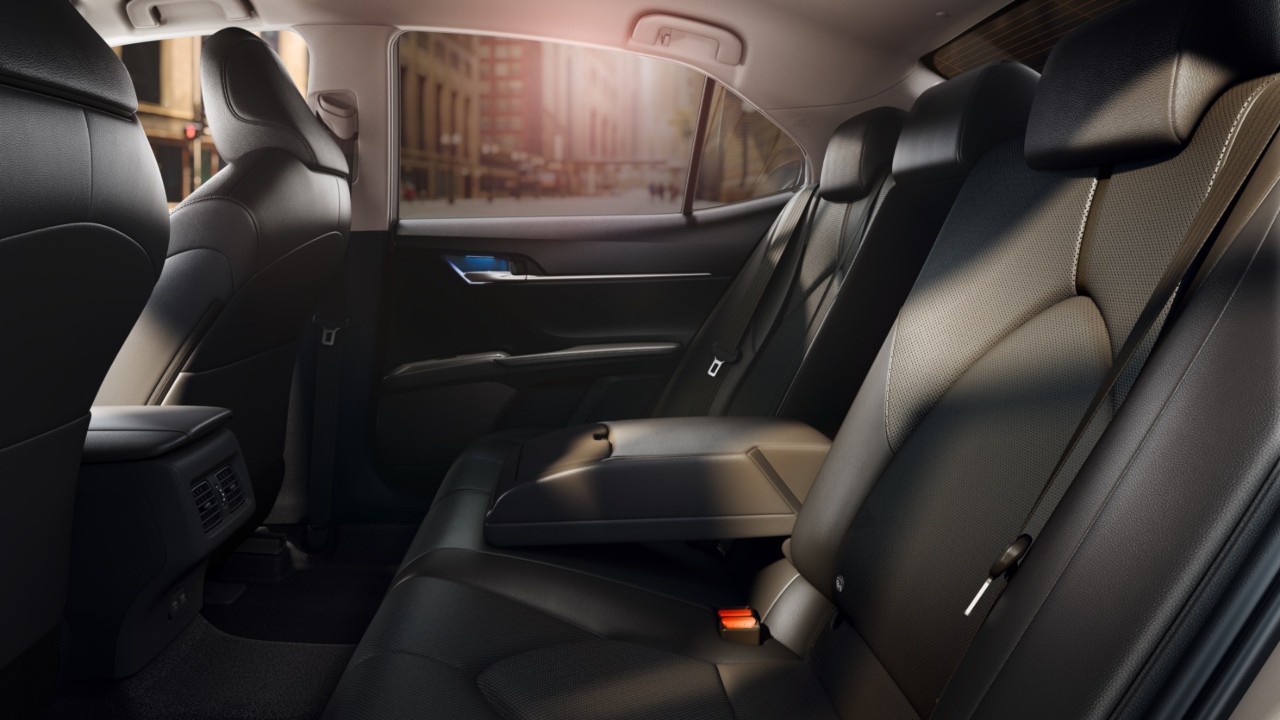 Toyota Corolla Hatchback front interior