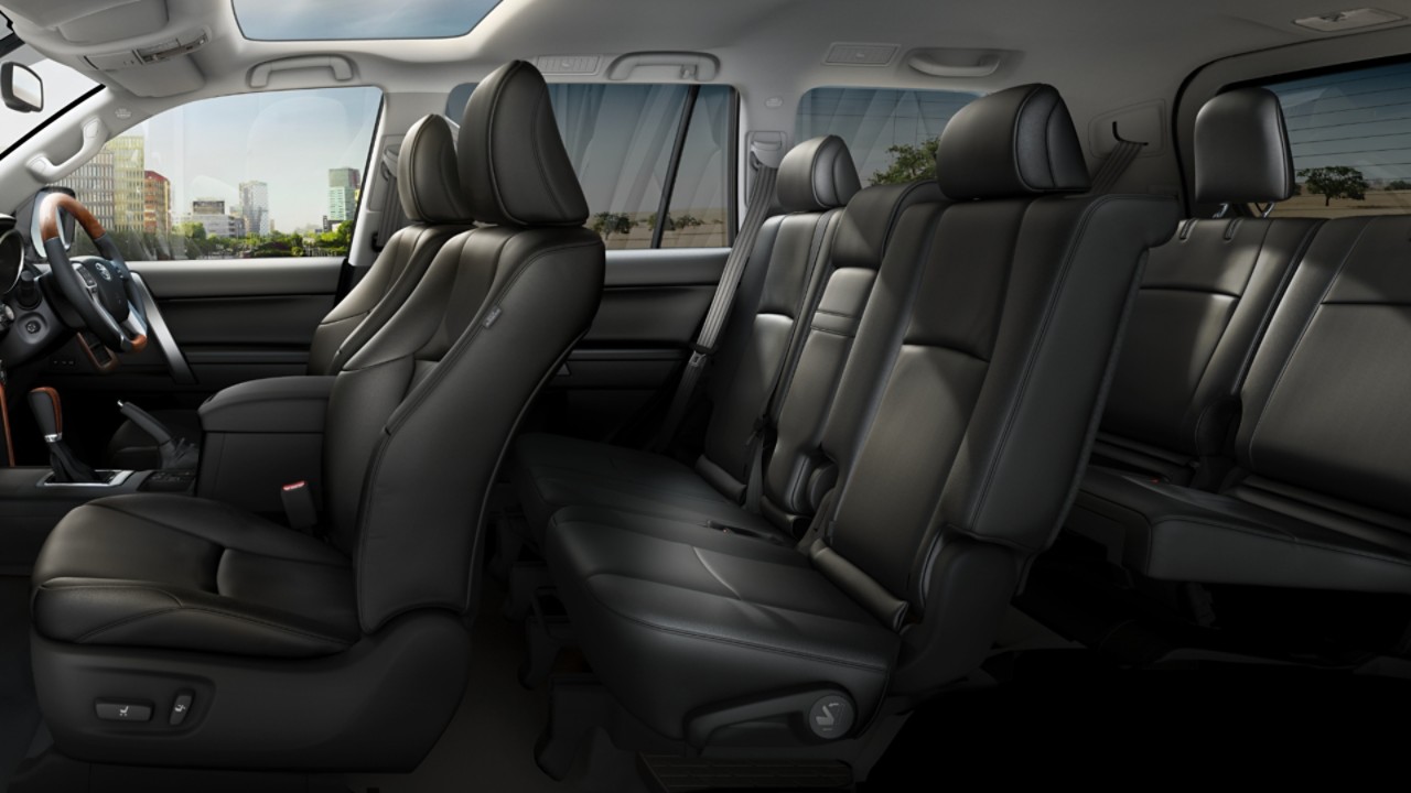 land-cruiser-interior-seats-1920x1080-1